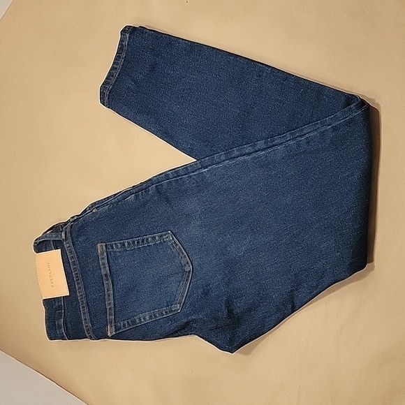 Everlane, Size 26. Ankle, Mid Rise Jeans, Dark Wash, GUC